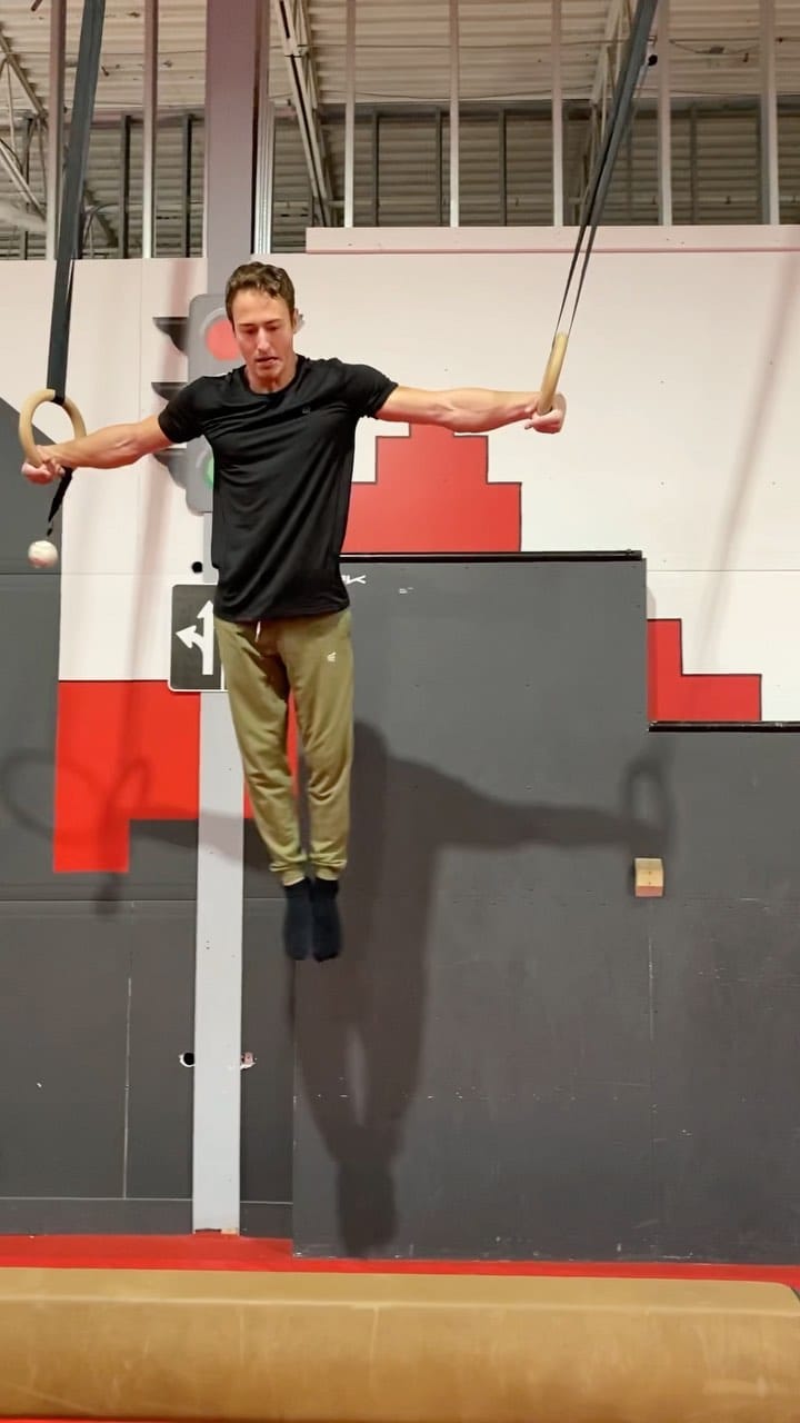 Post 9 by Vincent Bouchard on Instagram (video)