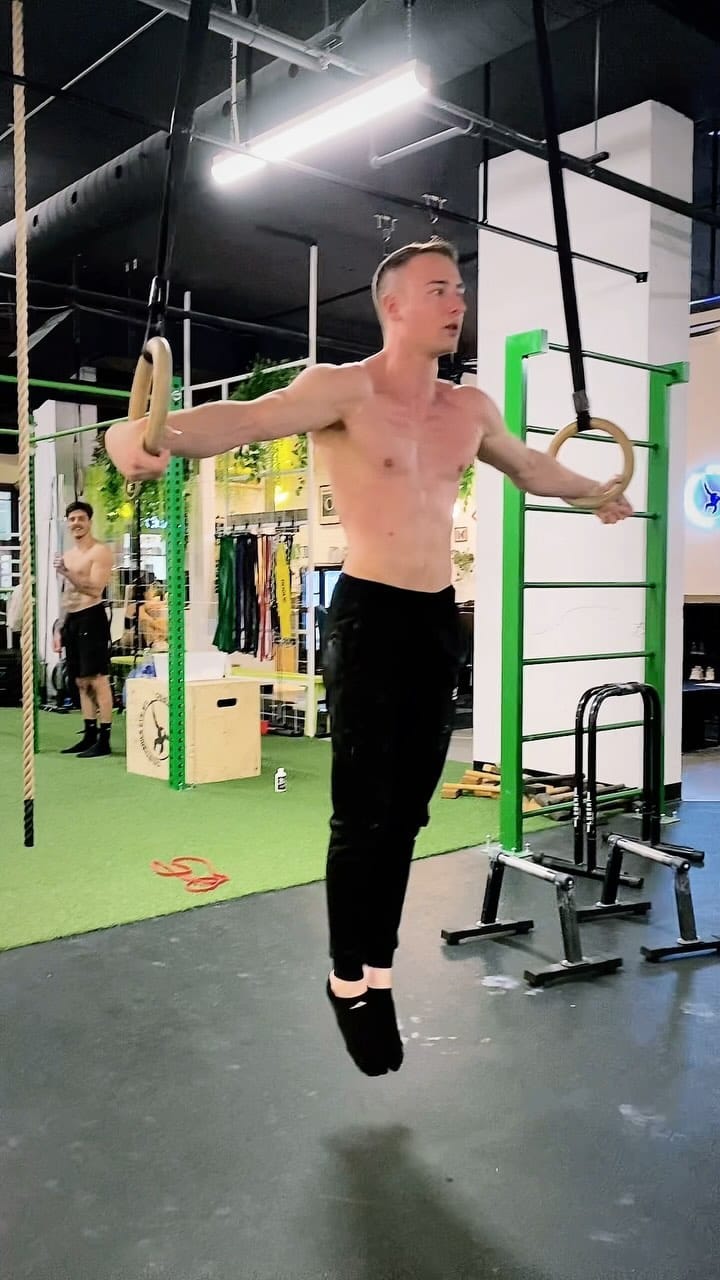 Post 2 by Vincent Bouchard on Instagram (video)