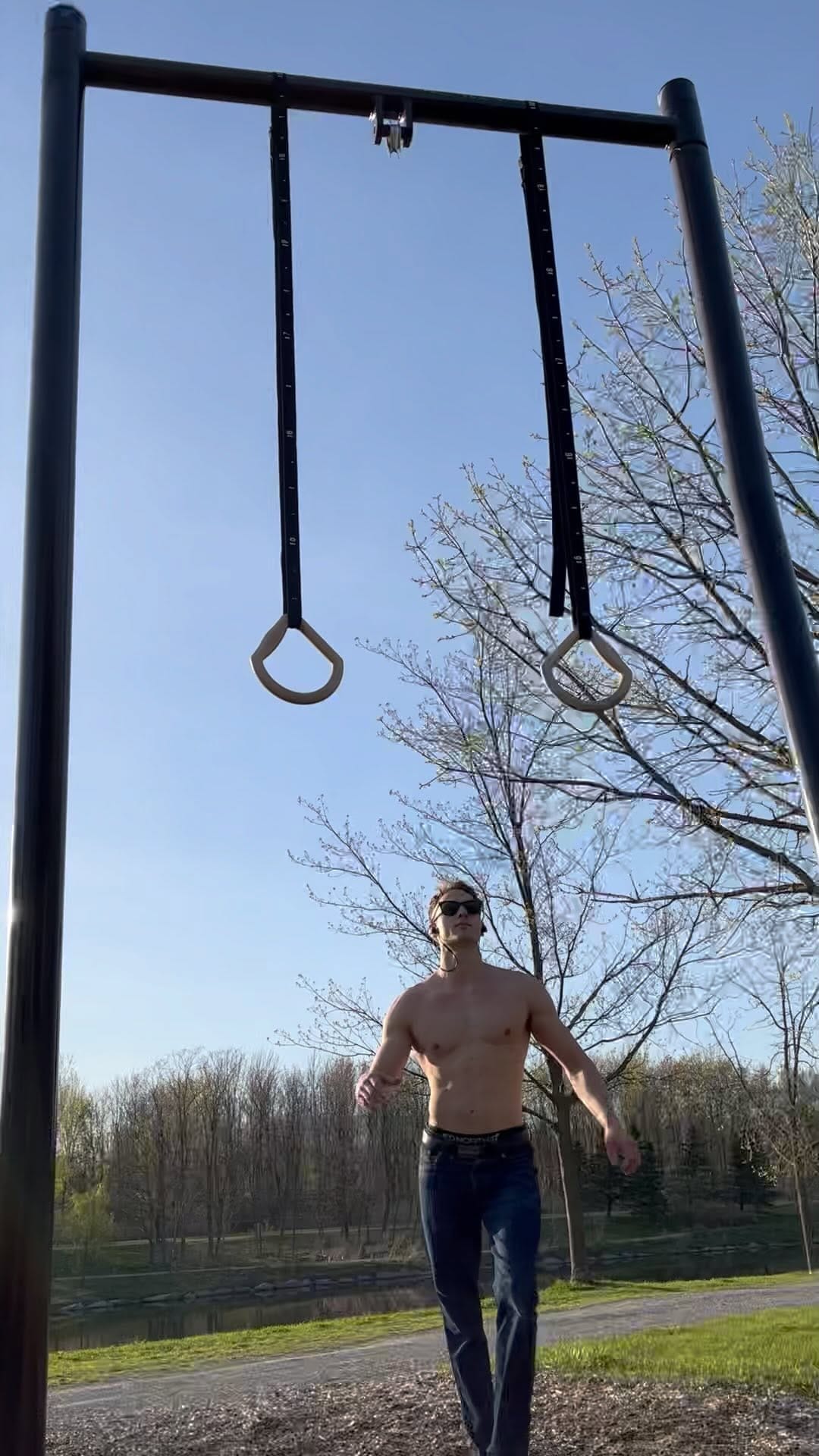 Post 4 by Vincent Bouchard on Instagram (video)