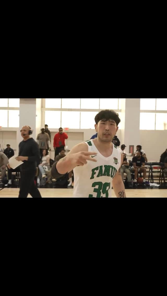 Post 2 by New King on Instagram (video)