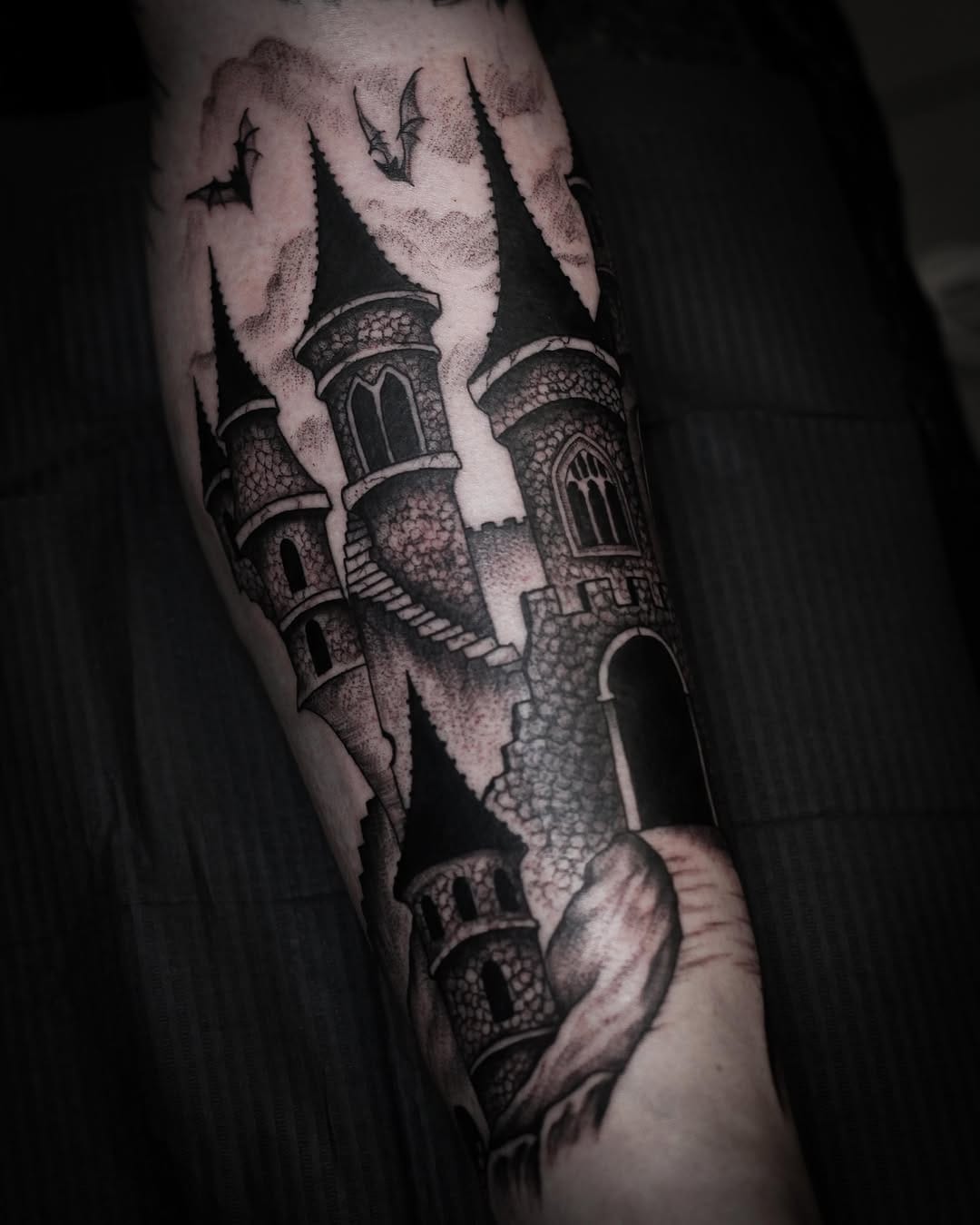 Post 7 by @nils.tattooer on Instagram (carousel)