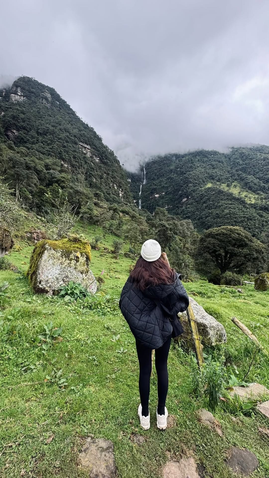 Post 2 by Alejandra on Instagram (video)