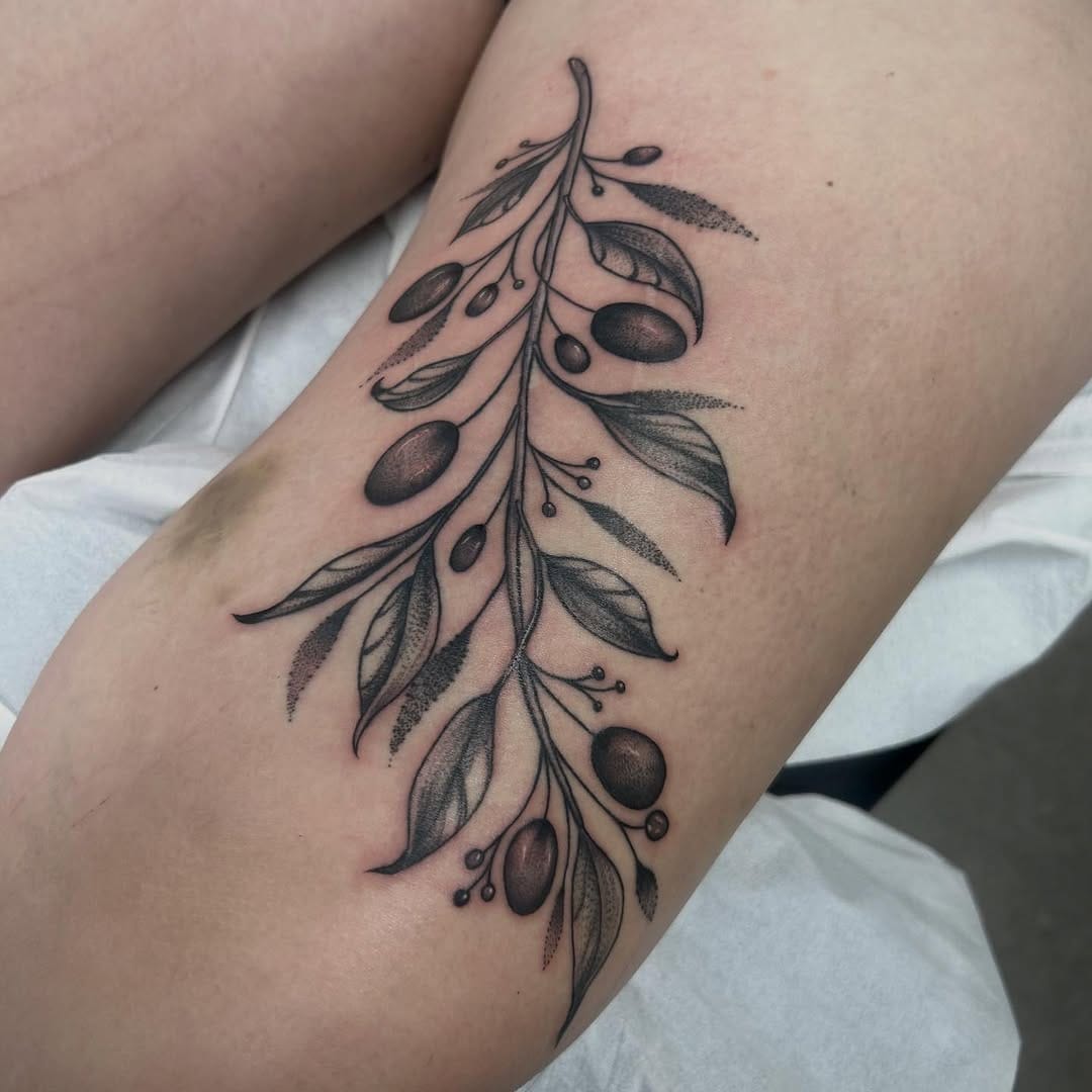 Post 5 by Kyra Nako on Instagram (image)