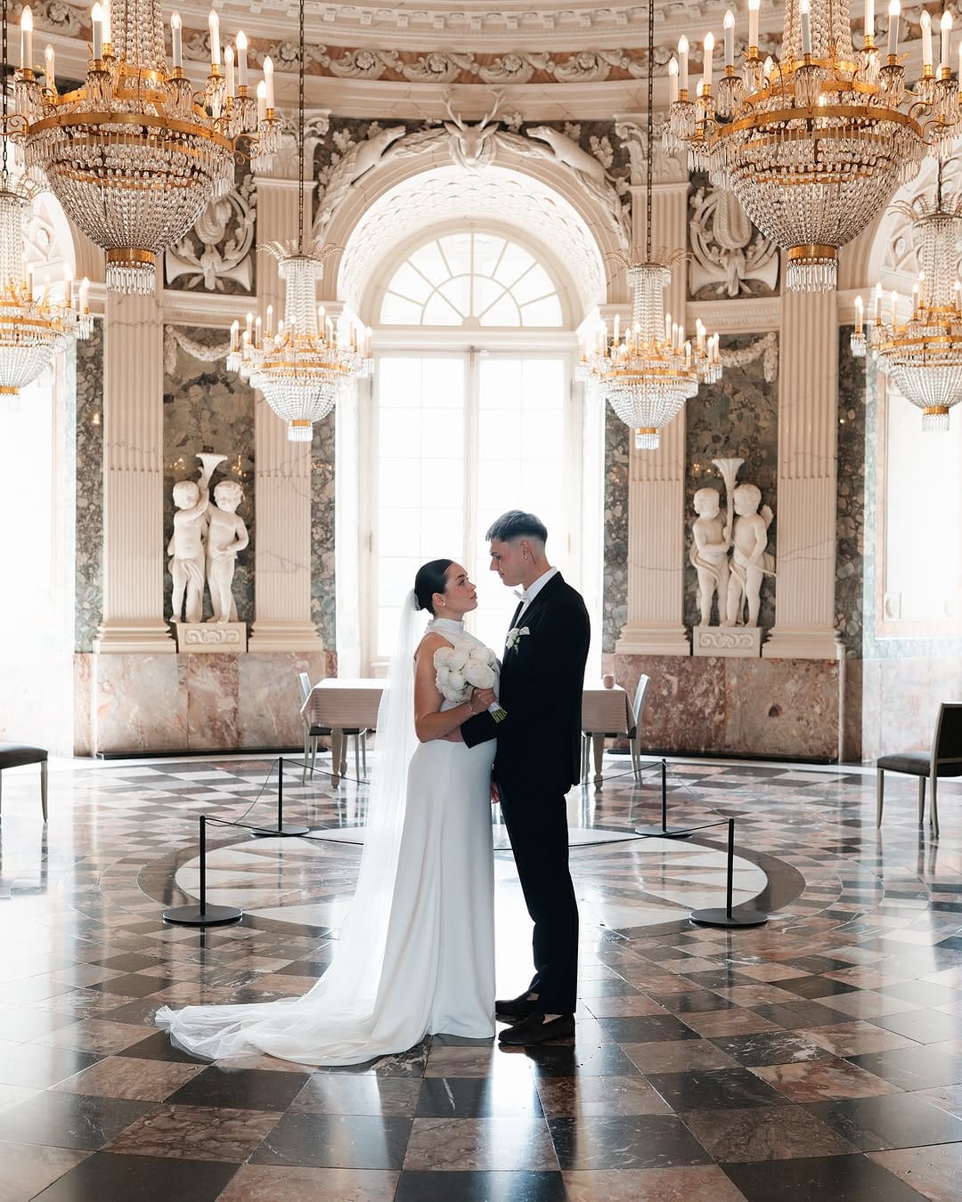 Post 10 by Lali Kölle on Instagram (carousel)