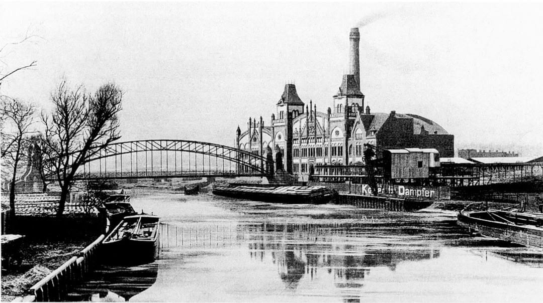 Post 6 by History of Berlin on Instagram (image)