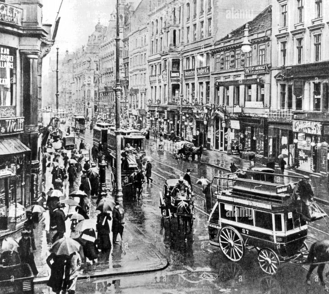 Post 10 by History of Berlin on Instagram (image)