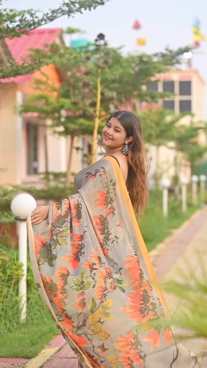 Post 10 by Isha on Instagram (video)