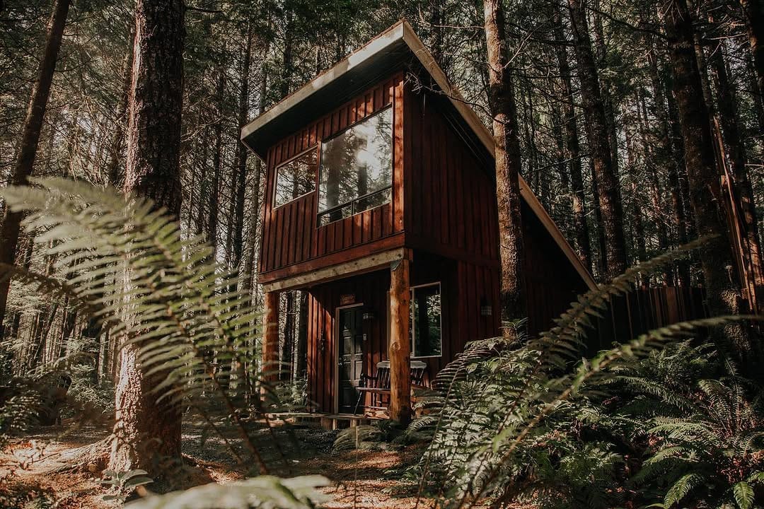Post 9 by Fern Gully Cabins on Instagram (image)