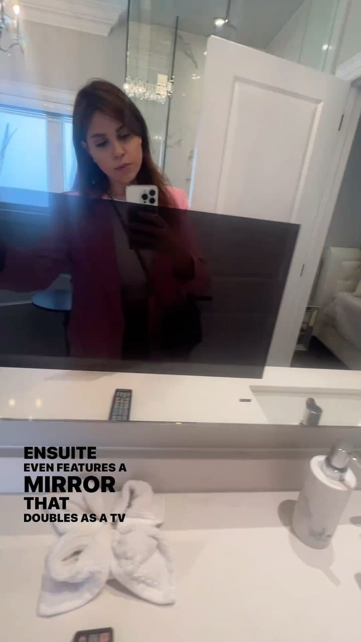 Post 2 by @homeswithparastoo on Instagram (video)