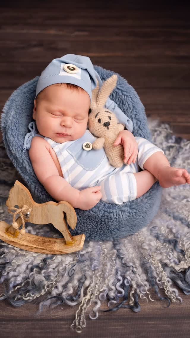 Post 1 by Elena Happel Fotograf, Neugeborenen, Familien,Schwangeeschaft on Instagram (video)
