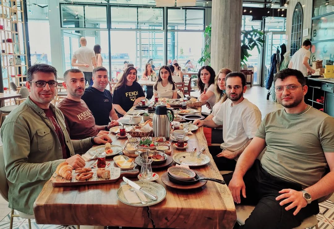 Post 7 by Parviz Rahimli on Instagram (image)