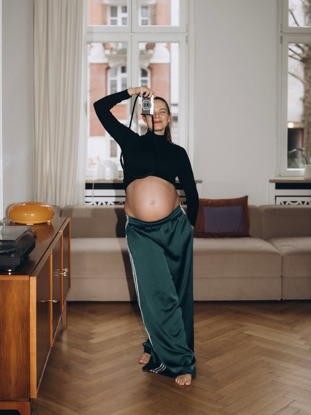 Post 3 by nina riehl | fotografin motherhood & female stories | hamburg on Instagram (image)