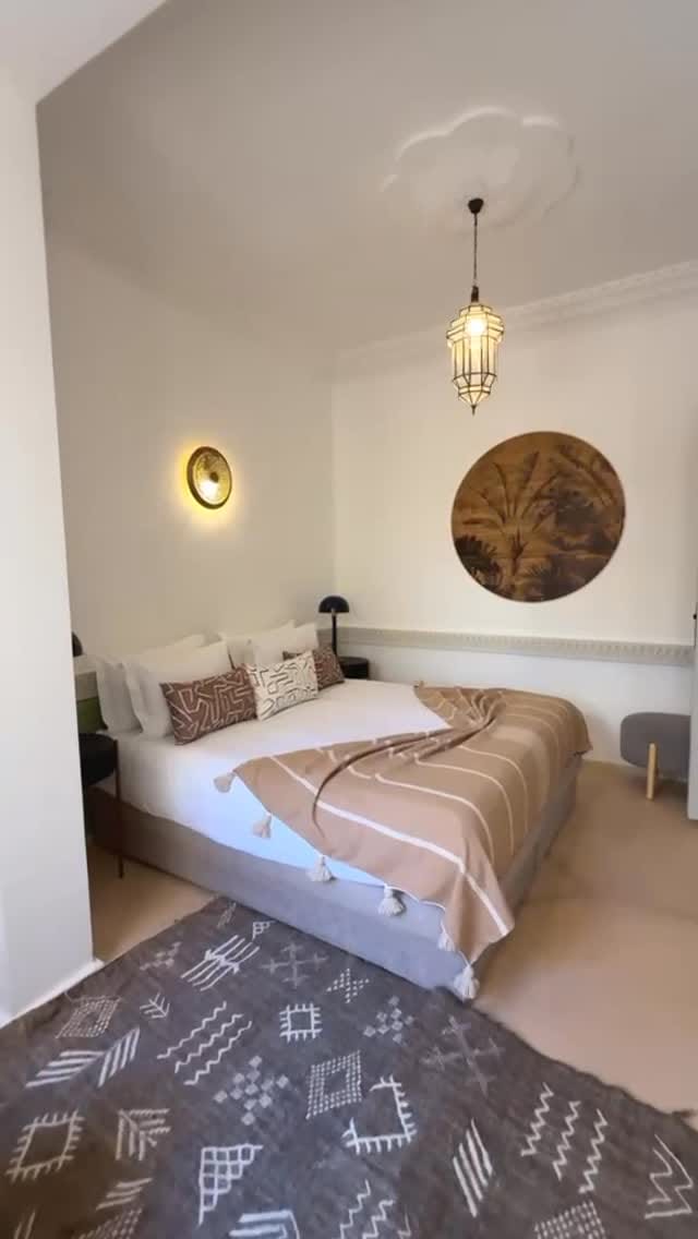 Post 4 by Mikel Irastorza on Instagram (video)