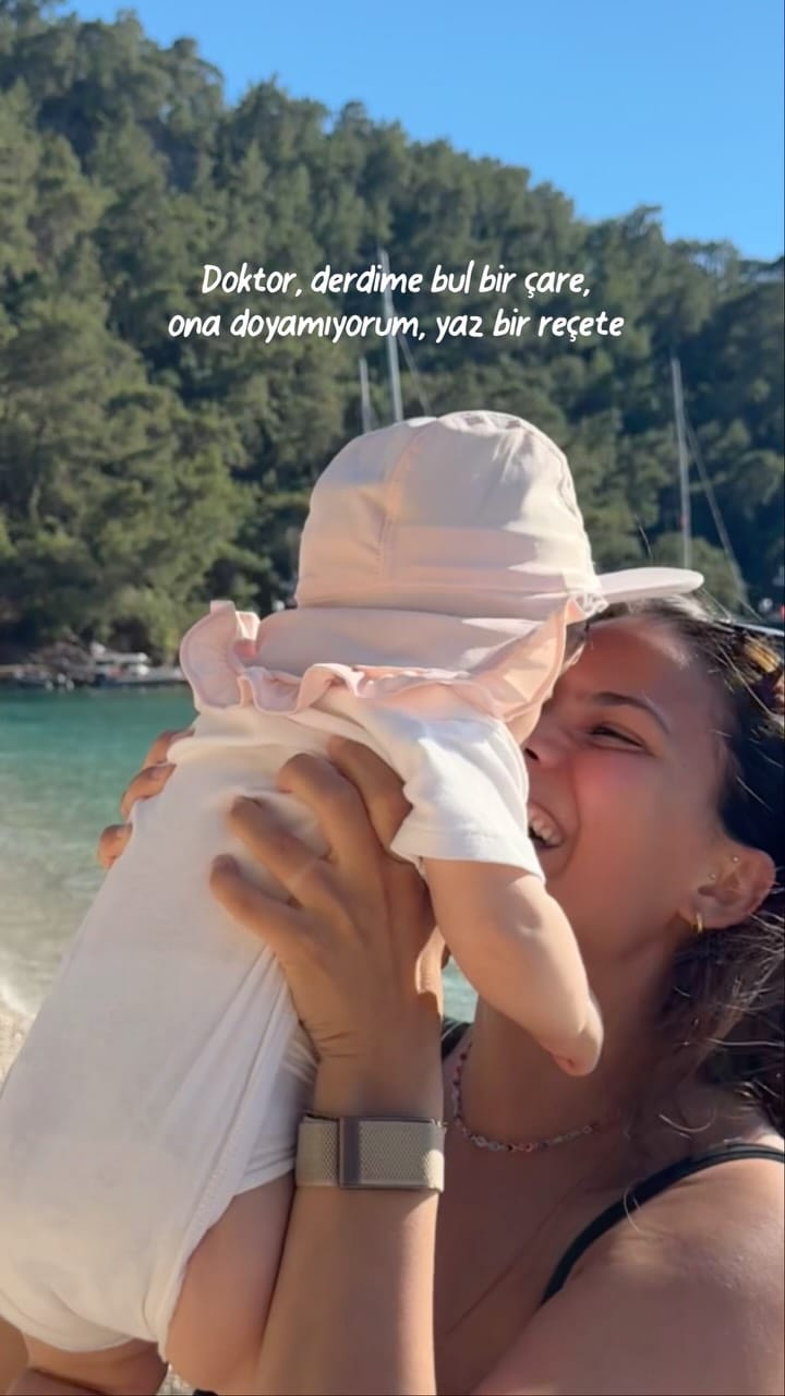 Post 1 by Melike ♥ on Instagram (video)