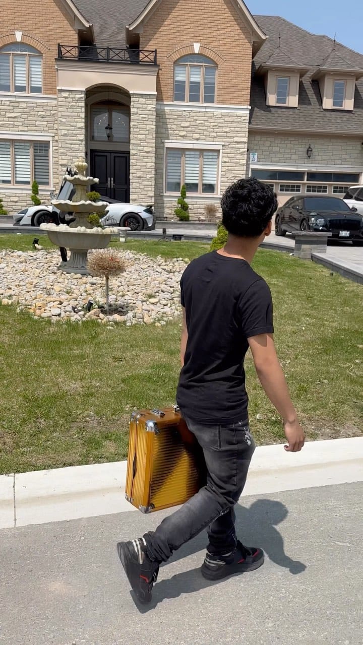 Post 10 by Ricky Sood on Instagram (video)