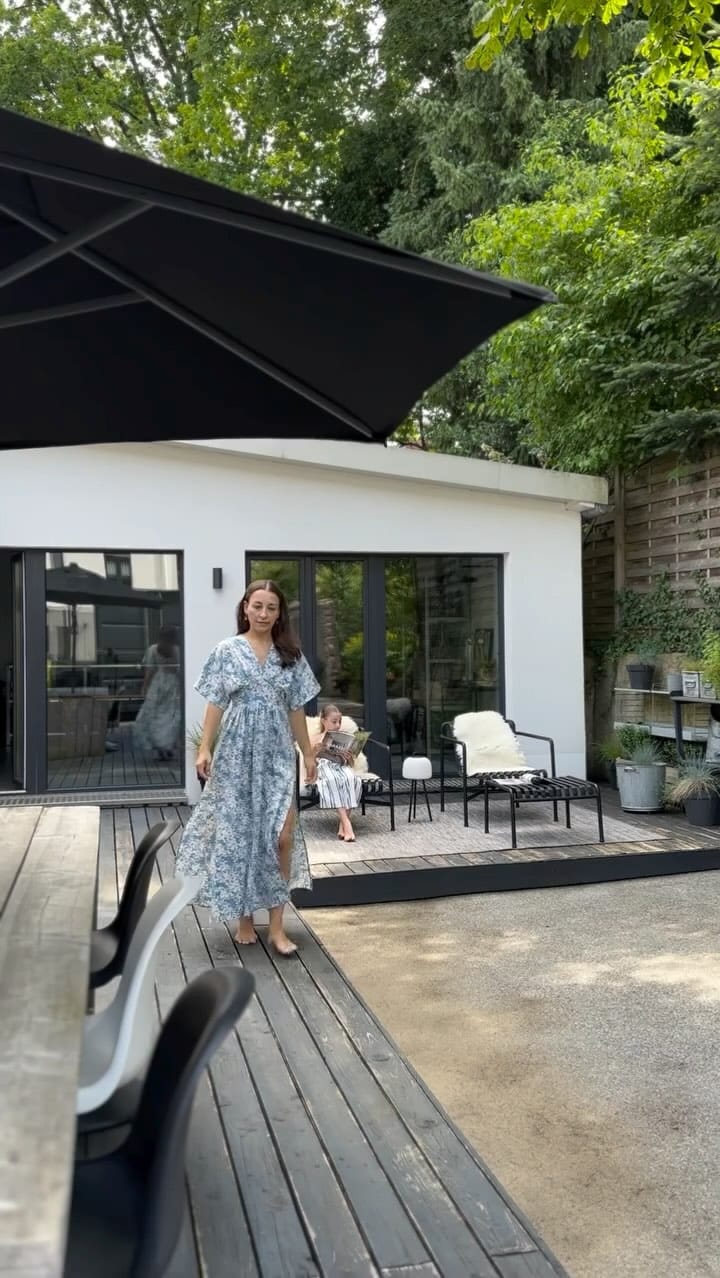 Post 6 by Zuzana Hillenbach on Instagram (video)