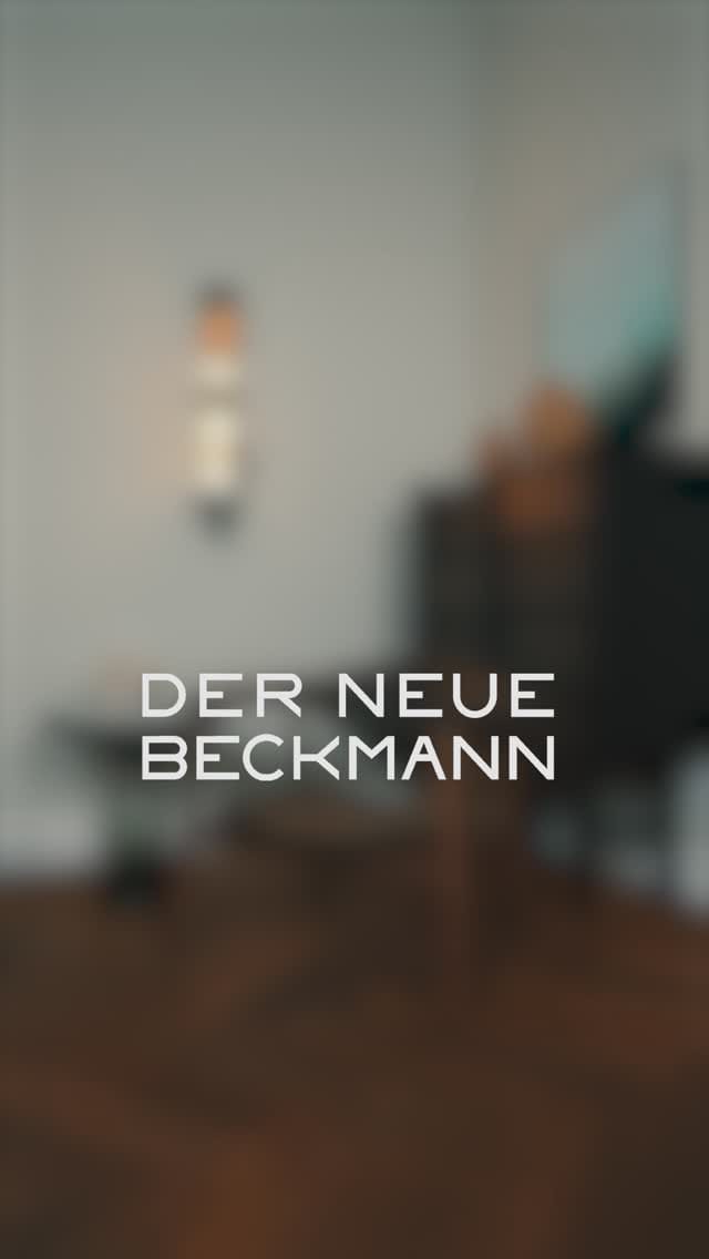 Post 10 by Der Neue Beckmann on Instagram (video)