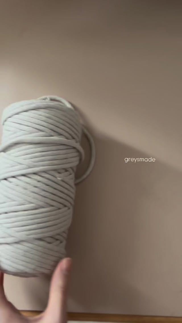 Post 1 by GreysMade - Macramé Patterns & Tutorials on Instagram (video)