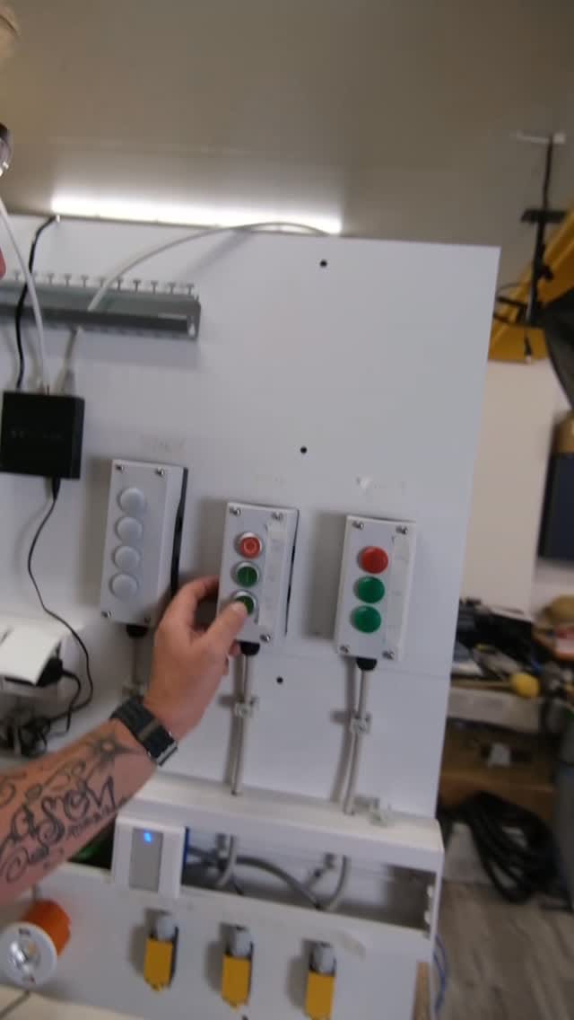 Post 3 by ALBRECHT JUNG GMBH & CO. KG on Instagram (video)