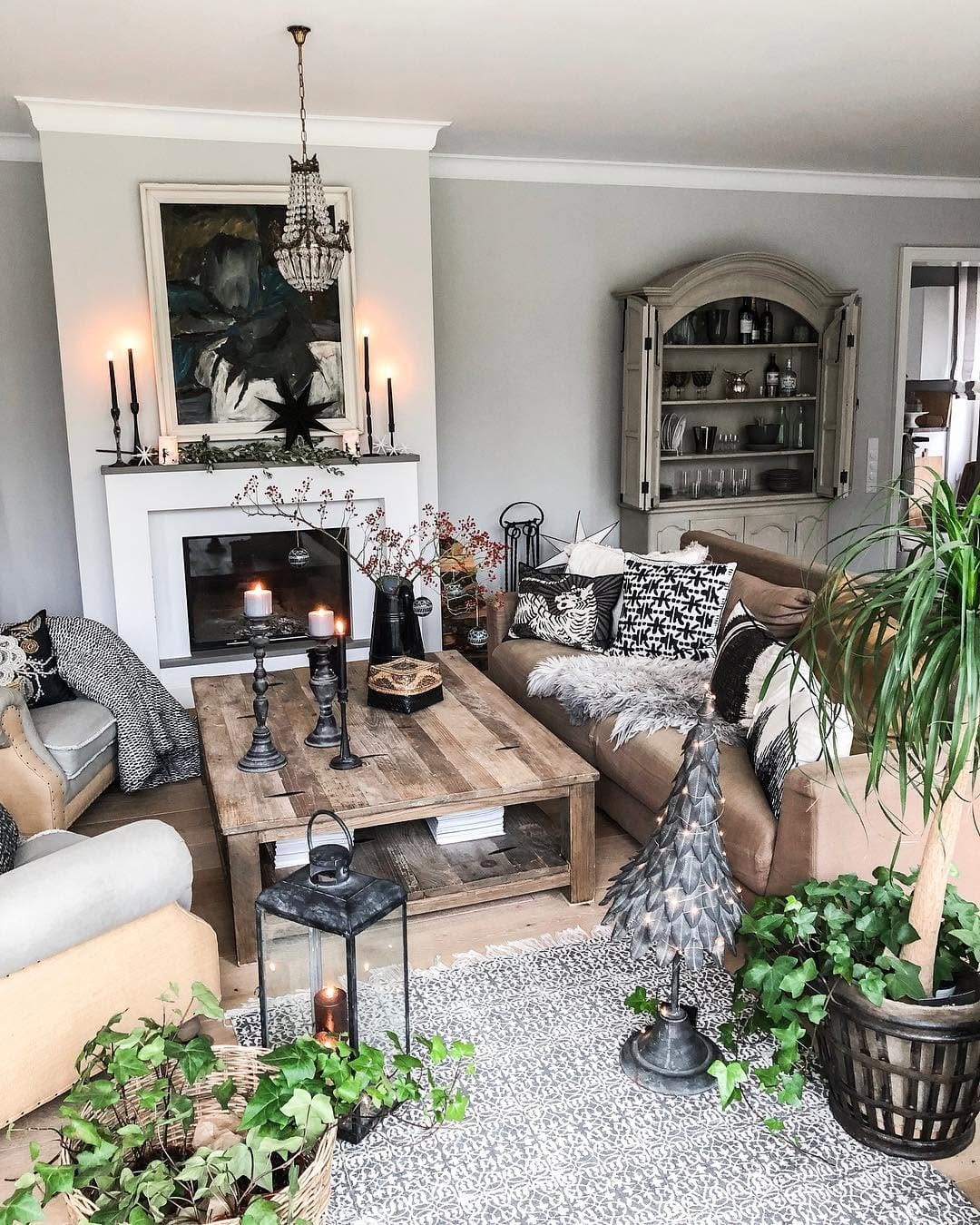 Post 9 by Casa Claudia on Instagram (image)