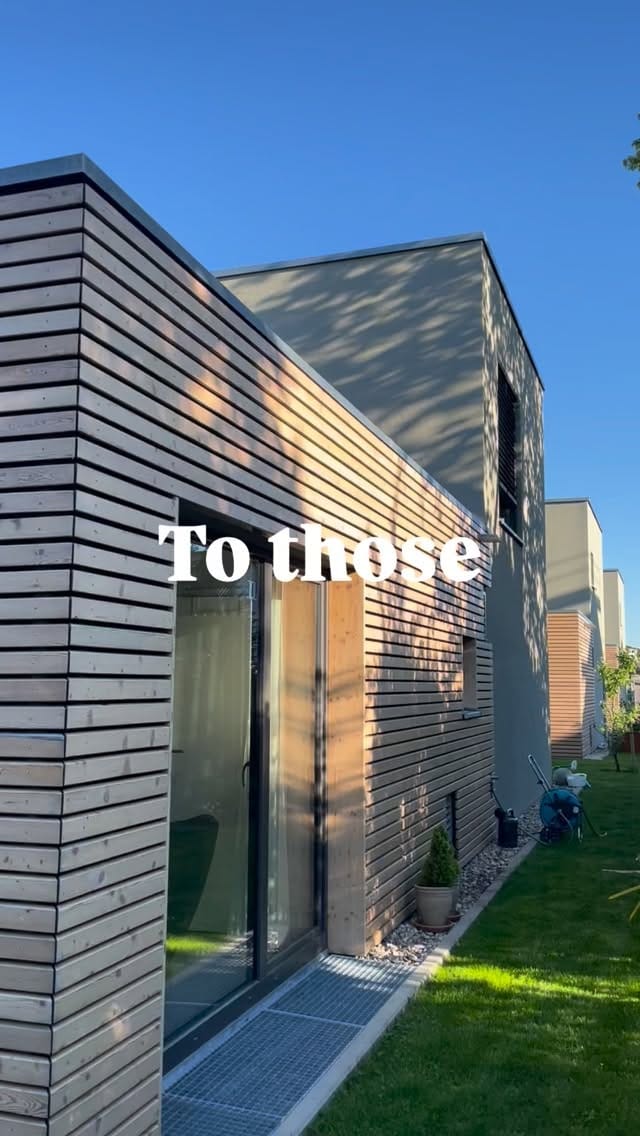 Post 4 by Philipp & Marie on Instagram (video)