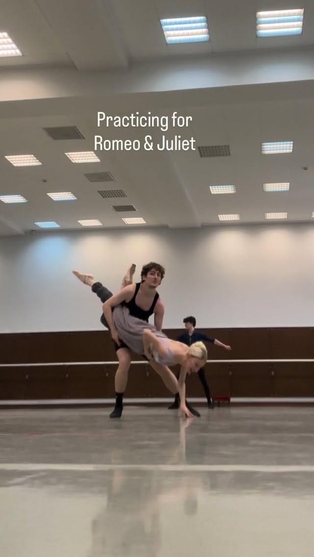 Post 9 by MELOR ZHORZH on Instagram (video)