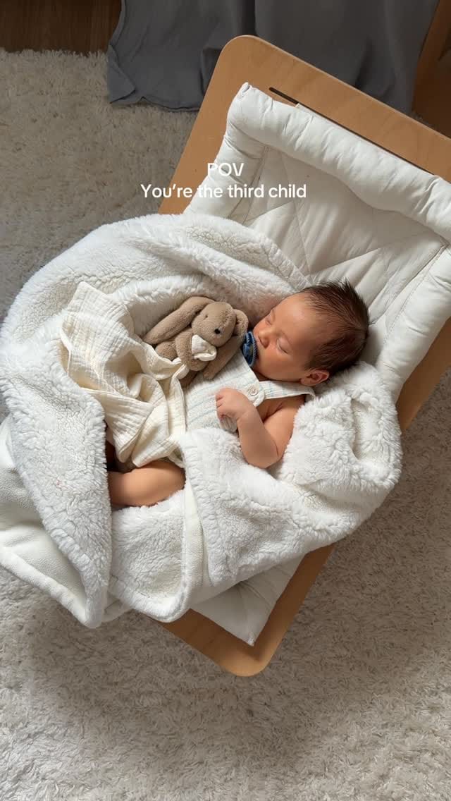 Post 8 by Émilie Blain on Instagram (video)