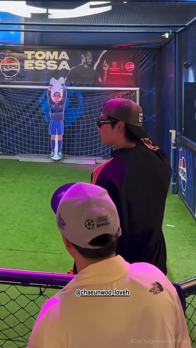 Post 1 by 차은우 🩵 on Instagram (video)