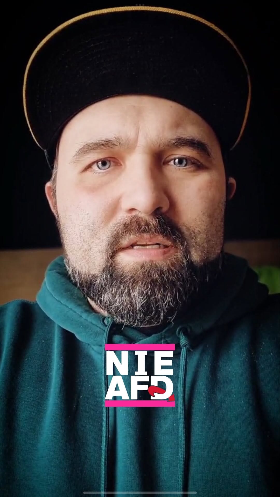 Post 4 by Sebastian Hyde on Instagram (video)