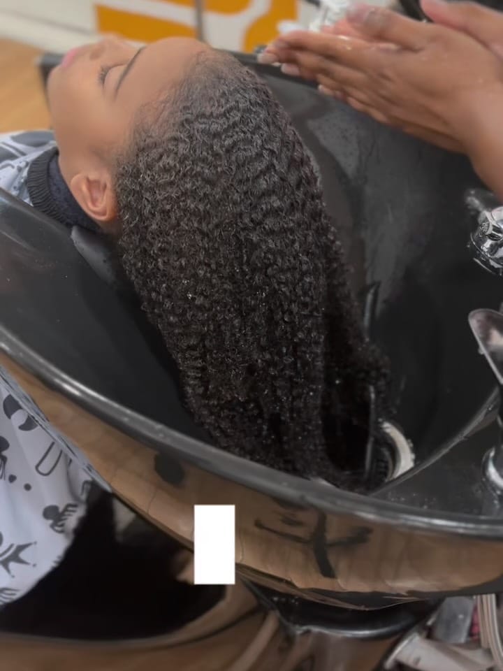 Post 7 by Toronto Natural Hair Studio on Instagram (carousel)