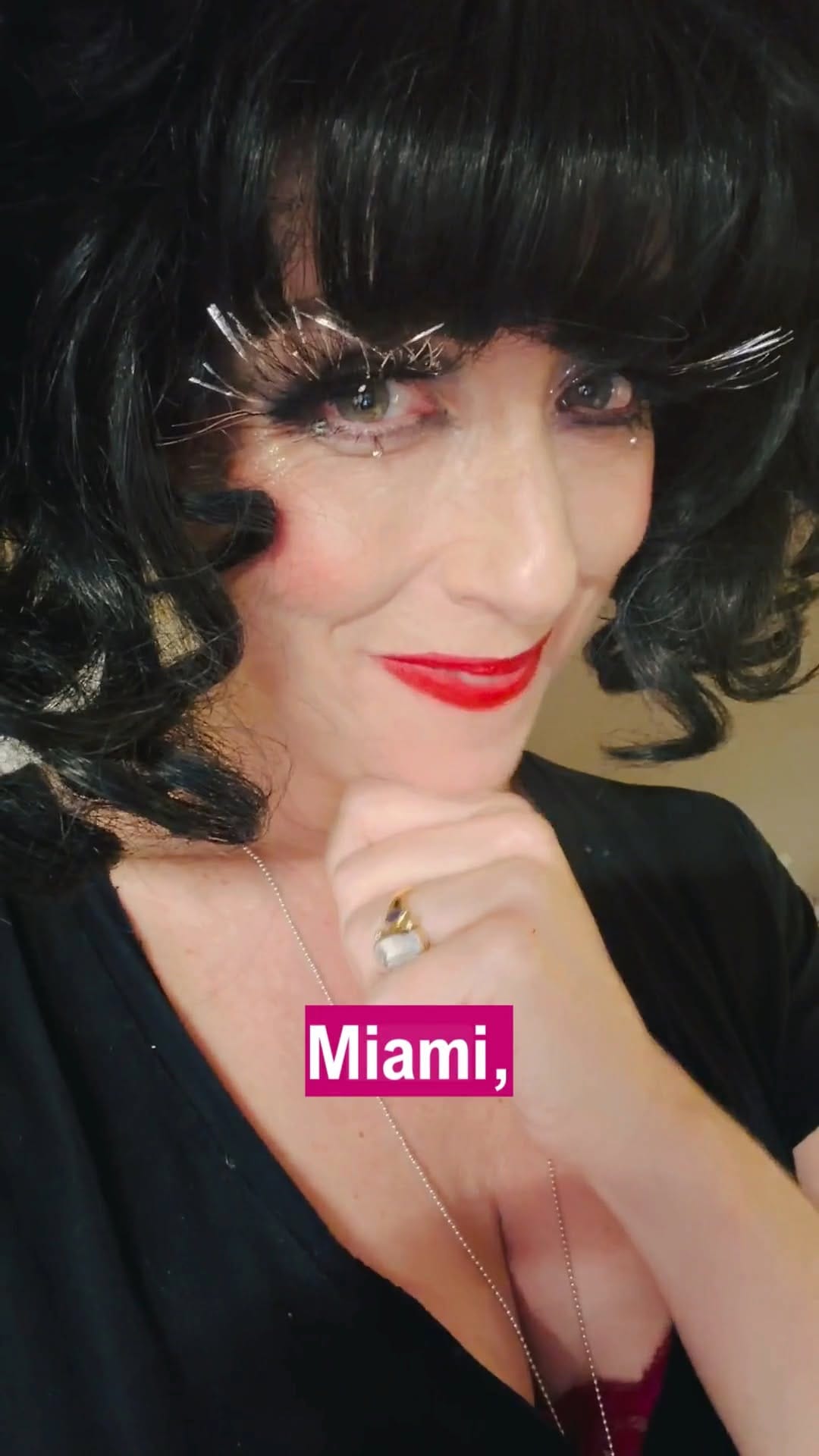 Post 5 by Meow Meow on Instagram (video)