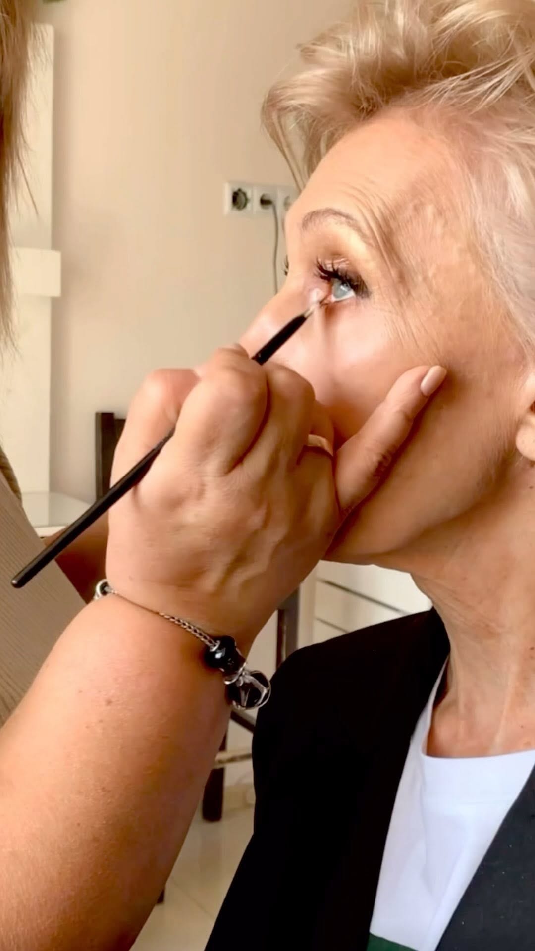 Post 7 by NaidaBeauty on Instagram (video)