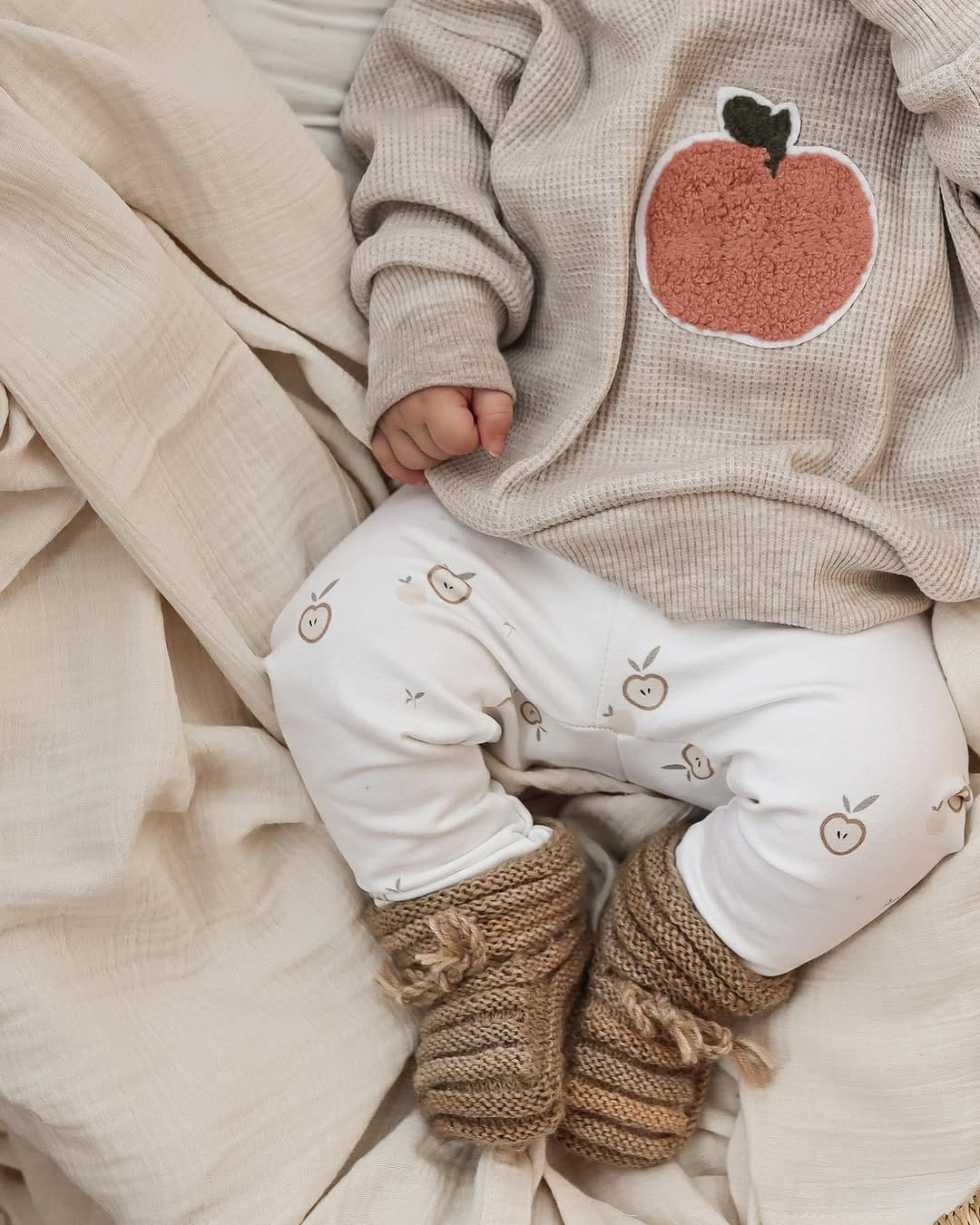 Post 10 by Handgefertigte Kinderkleidung 🤎 on Instagram (image)