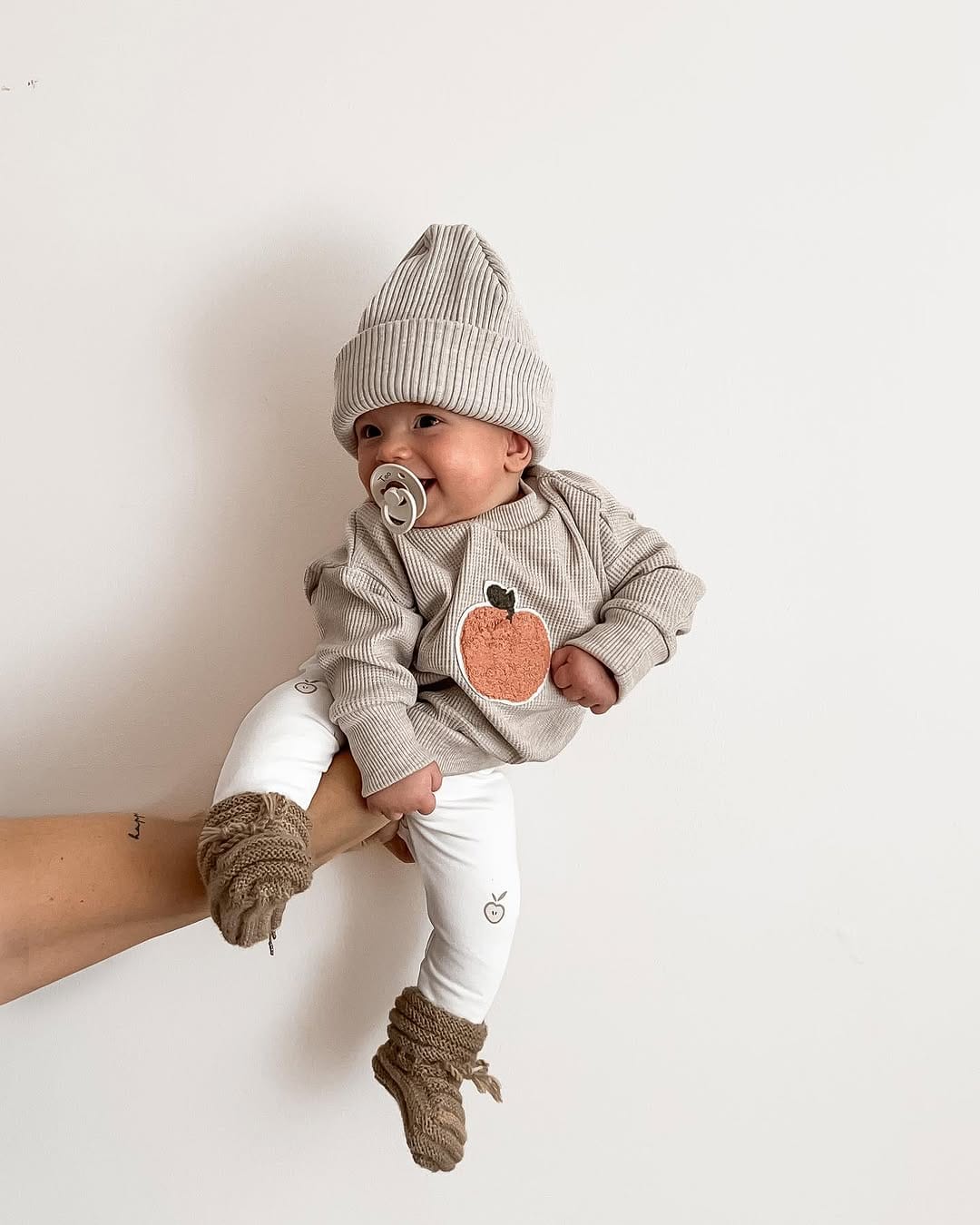 Post 9 by Handgefertigte Kinderkleidung 🤎 on Instagram (image)
