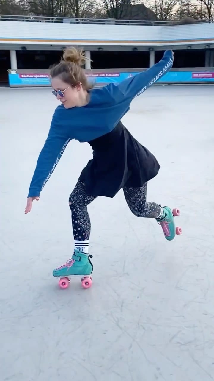 Post 9 by Anke Dregnat on Instagram (video)