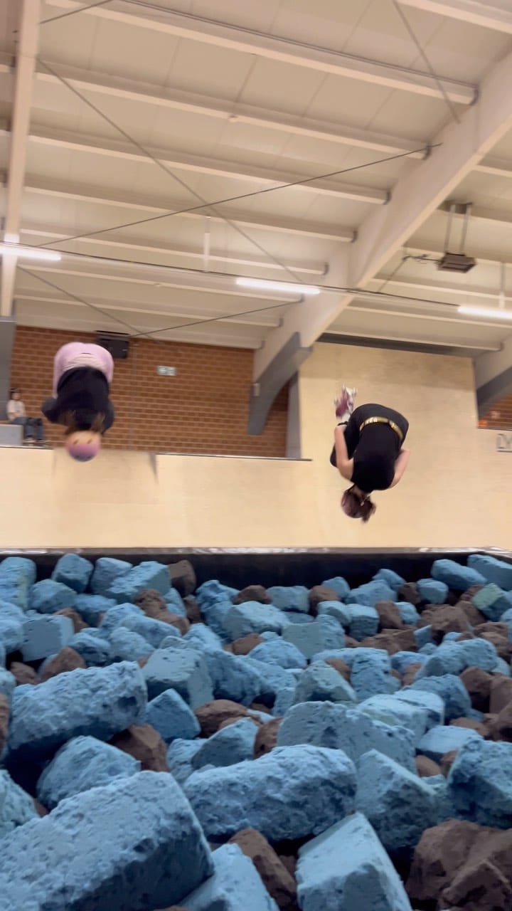 Post 3 by Anke Dregnat on Instagram (video)