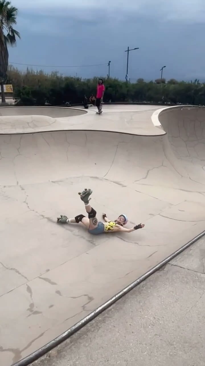 Post 7 by Anke Dregnat on Instagram (video)