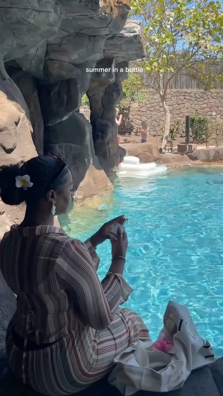 Post 4 by Oumou on Instagram (video)