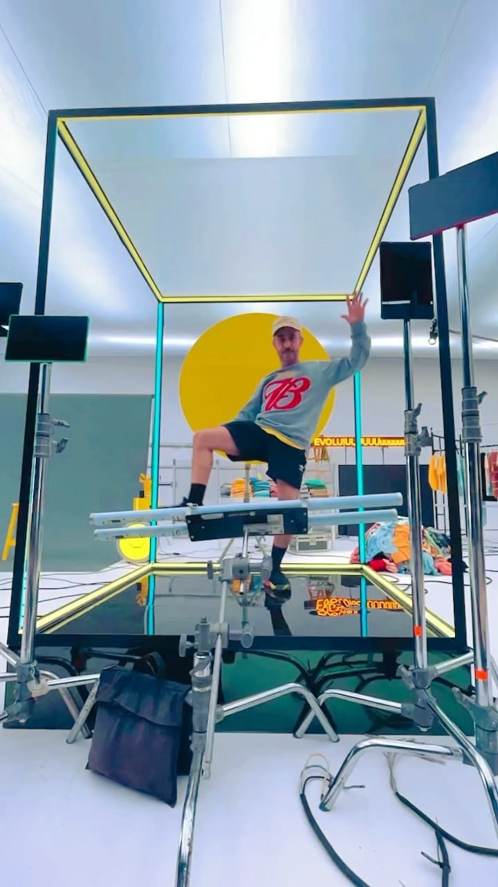 Post 3 by Ｒａｆａｅｌ Ｋｅｎｔ on Instagram (video)