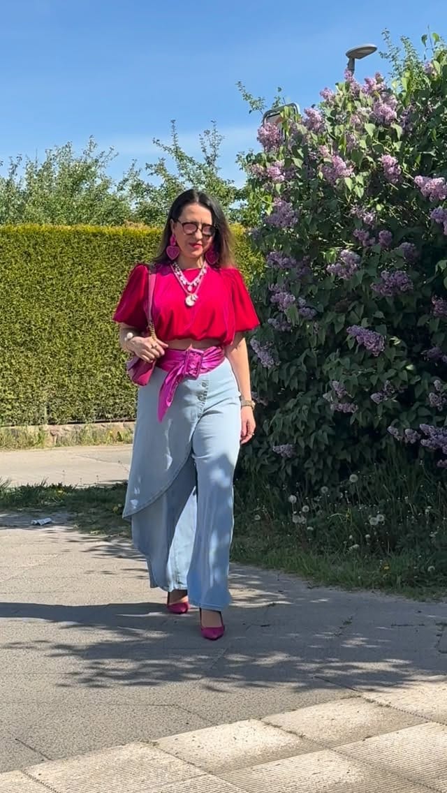 Post 6 by Carmen on Instagram (video)