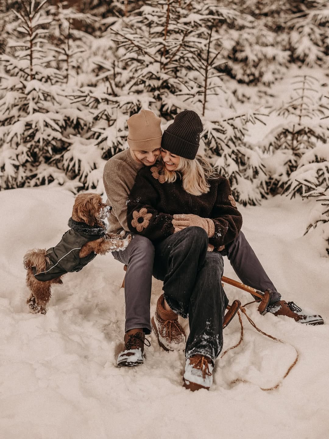 Post 3 by M A R N I E  L I S A         Hochzeitsfotografin on Instagram (carousel)
