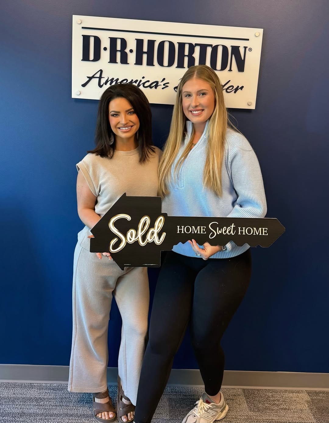 Post 4 by Alyssa Brooke Glanzer (Weir) | Realtor on Instagram (image)