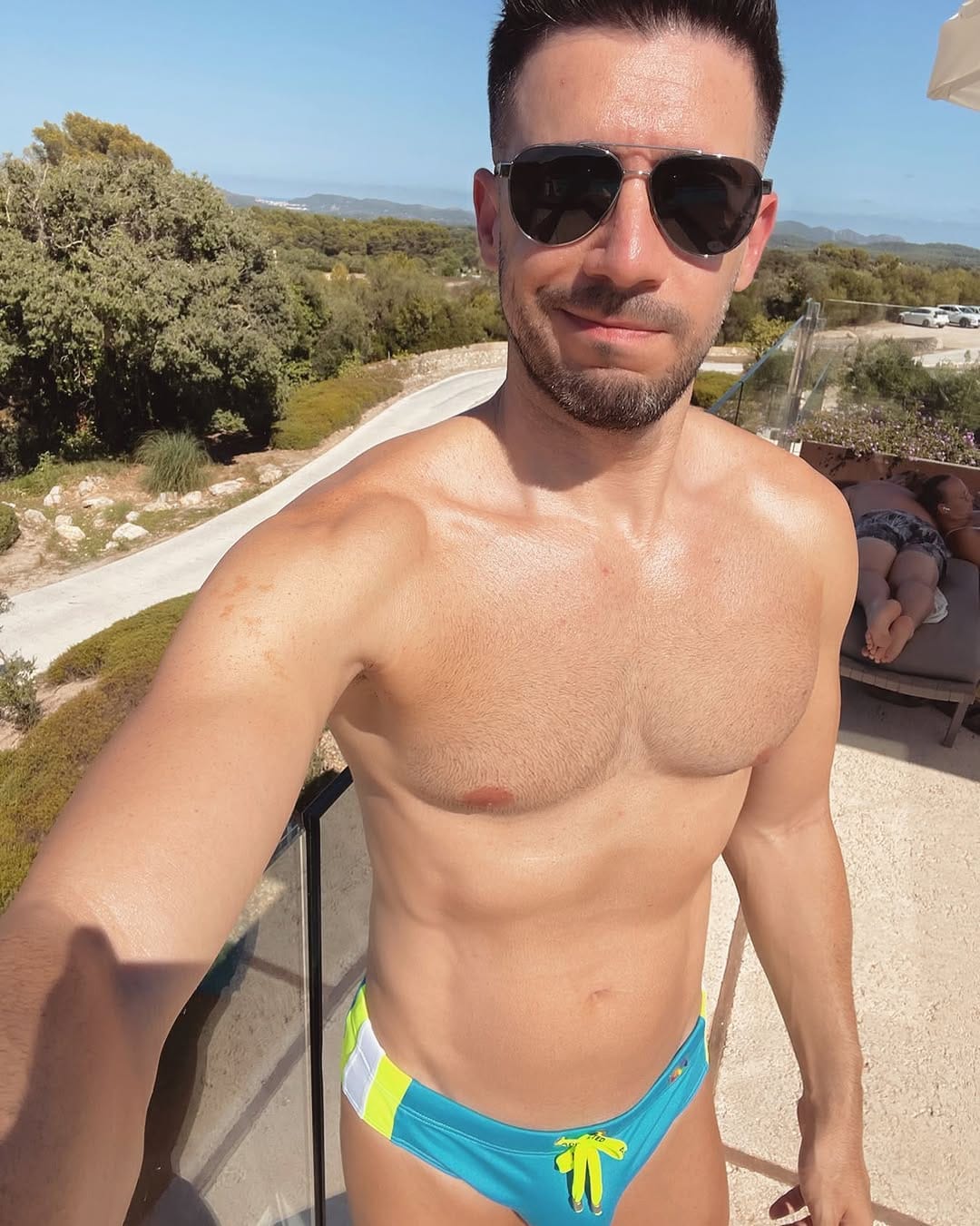 Post 10 by Leo Lemos on Instagram (image)