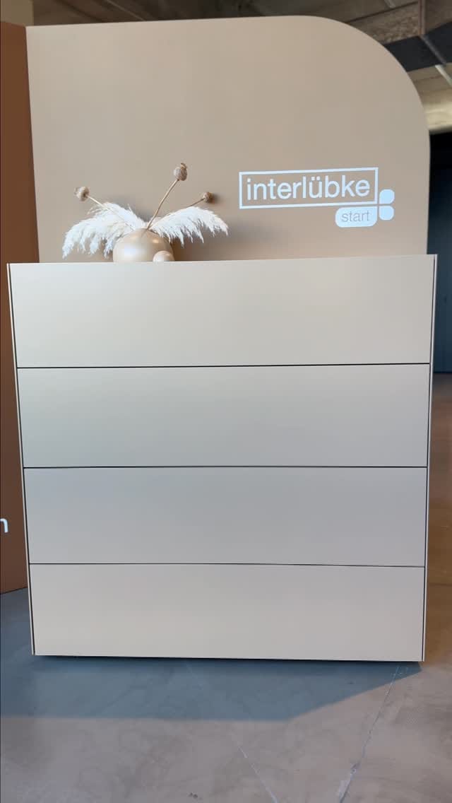 Post 9 by interlübke on Instagram (video)
