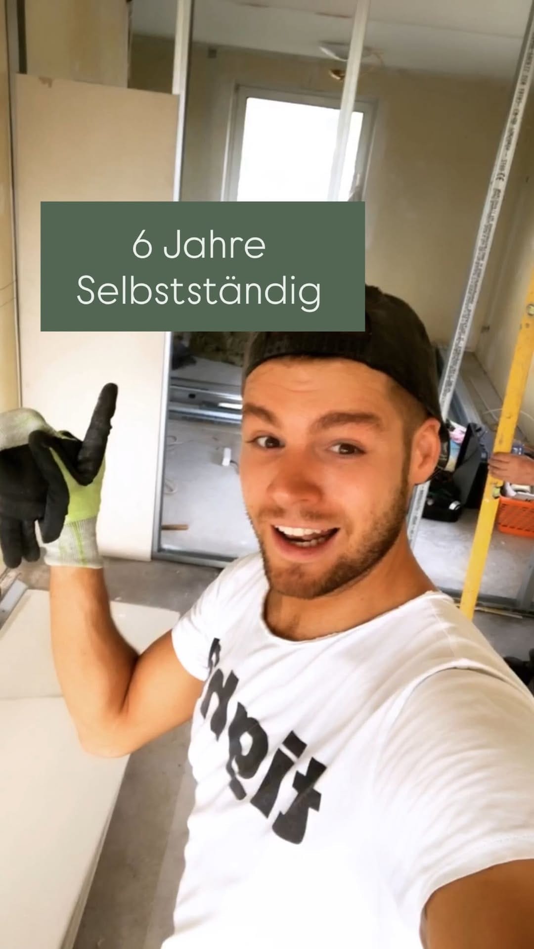 Post 8 by Raumgestalter Tom ® | Handwerker | DIY Workshops on Instagram (video)