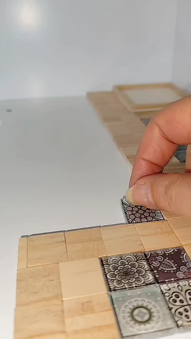 Post 10 by Lilli on Instagram (video)