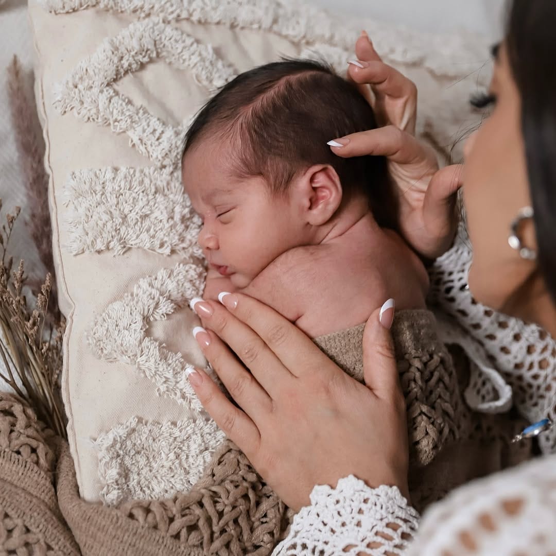 Post 9 by Babyfotografin Berlin | Derya Kücükergün on Instagram (carousel)