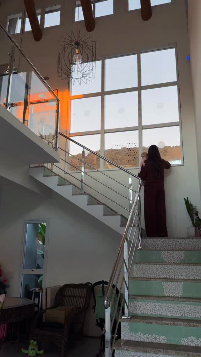 Post 6 by Juliane Prana on Instagram (video)