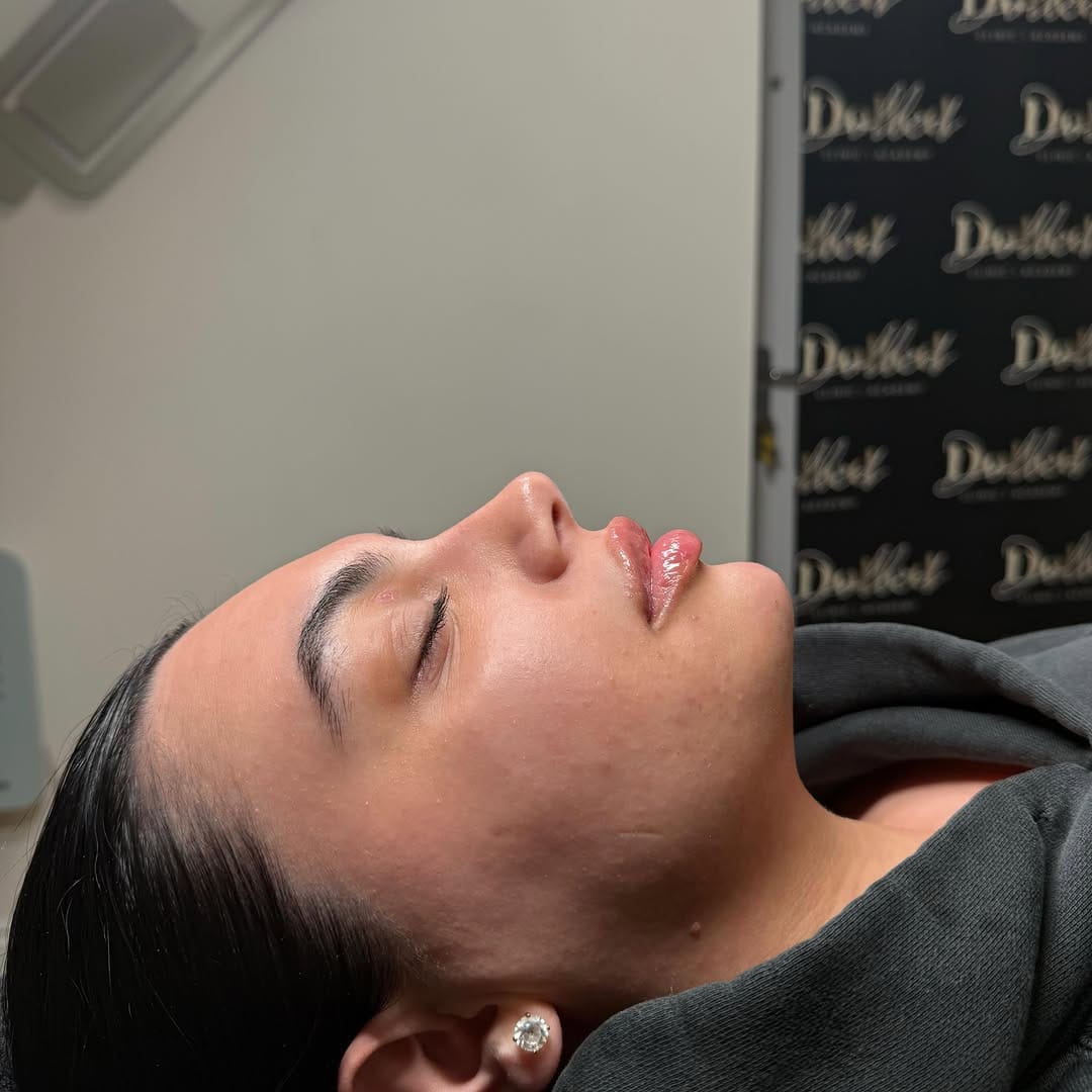 Post 1 by 𝐑𝐨𝐦𝐚 𝐃𝐚𝐥𝐞𝐲 | 𝐃𝐎𝐋𝐋𝐄𝐃 𝐀𝐄𝐒𝐓𝐇𝐄𝐓𝐈𝐂𝐒® | 𝐋𝟕 𝐍𝐔𝐑𝐒𝐄 𝐏𝐑𝐄𝐒𝐂𝐑𝐈𝐁𝐄𝐑 on Instagram (carousel)