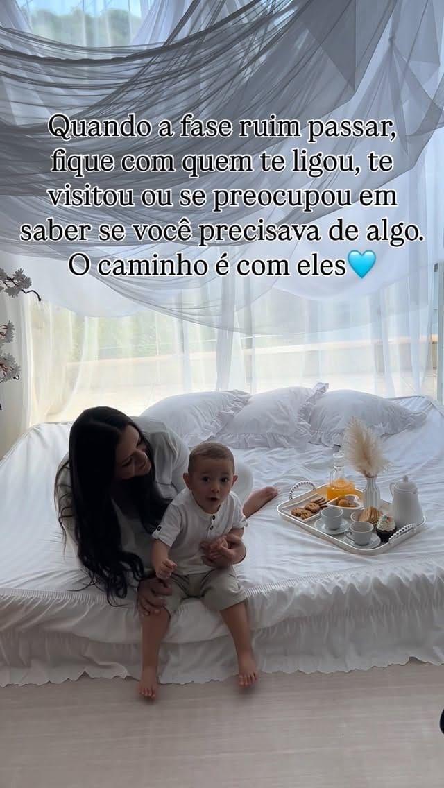 Post 2 by Amanda Vieira Dias on Instagram (video)